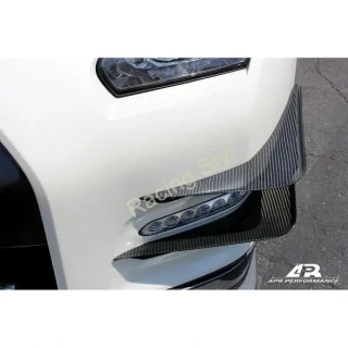 Nissan GTR R35 2012-16 carbonové přední boční spoilery canards APR